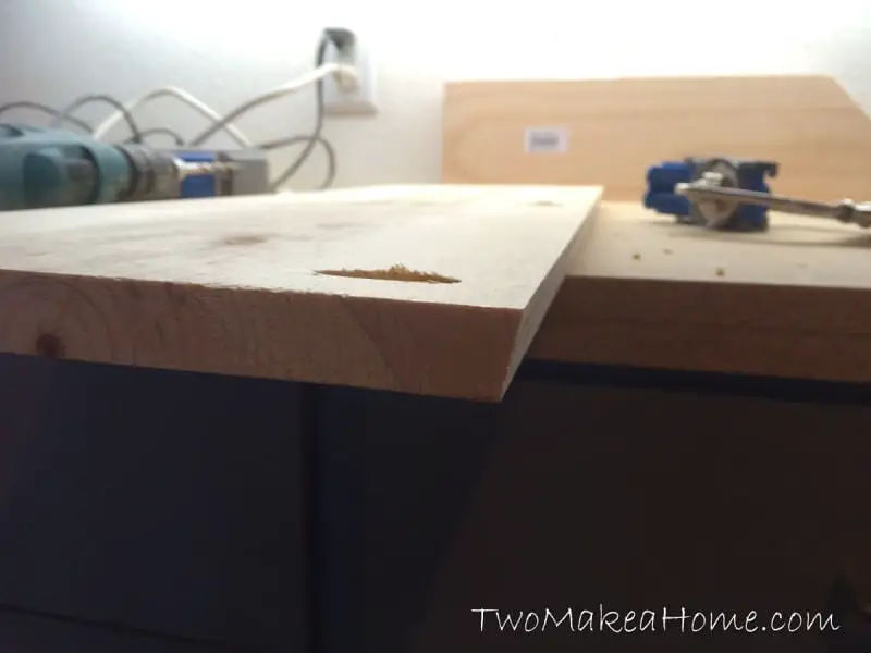 07-how-to-build-a-leaning-door-shelf