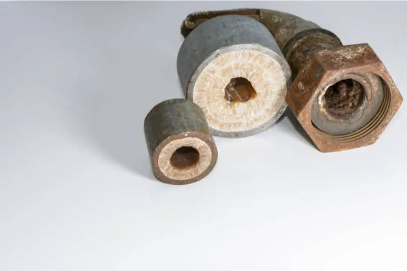Water softener: calcified pipes